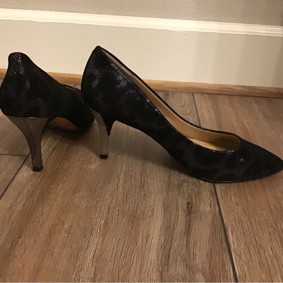 Shoes - Picture 2 of 3